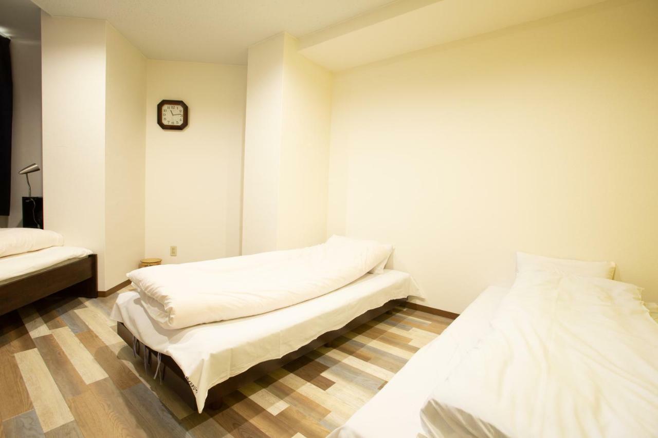 123 Guesthouse Osaka Esterno foto